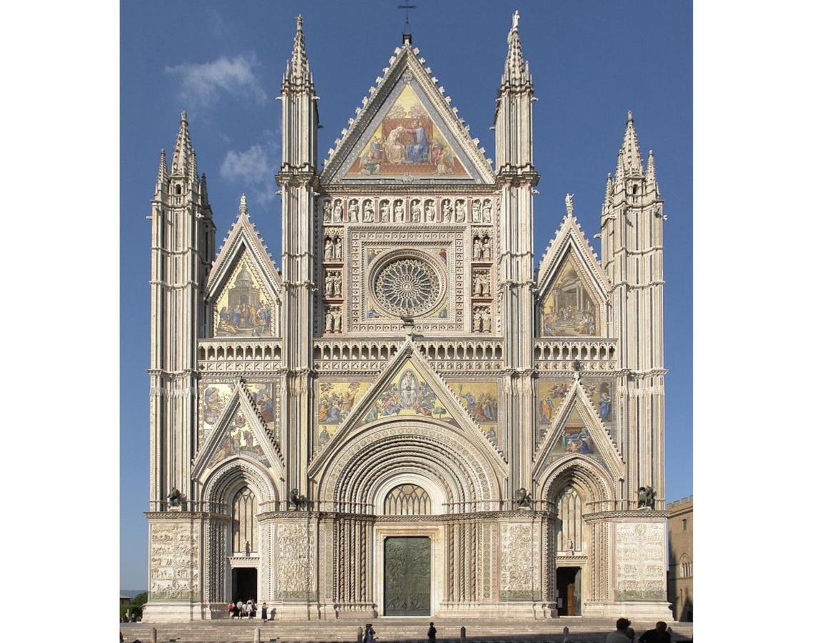 Stanza Con Bagno Privato Orvieto Centro Storico, Aria Condizionata Netflix Vicino Al Pozzo Della Cava-Affittacamere "Carvajal Rooms" Exterior foto