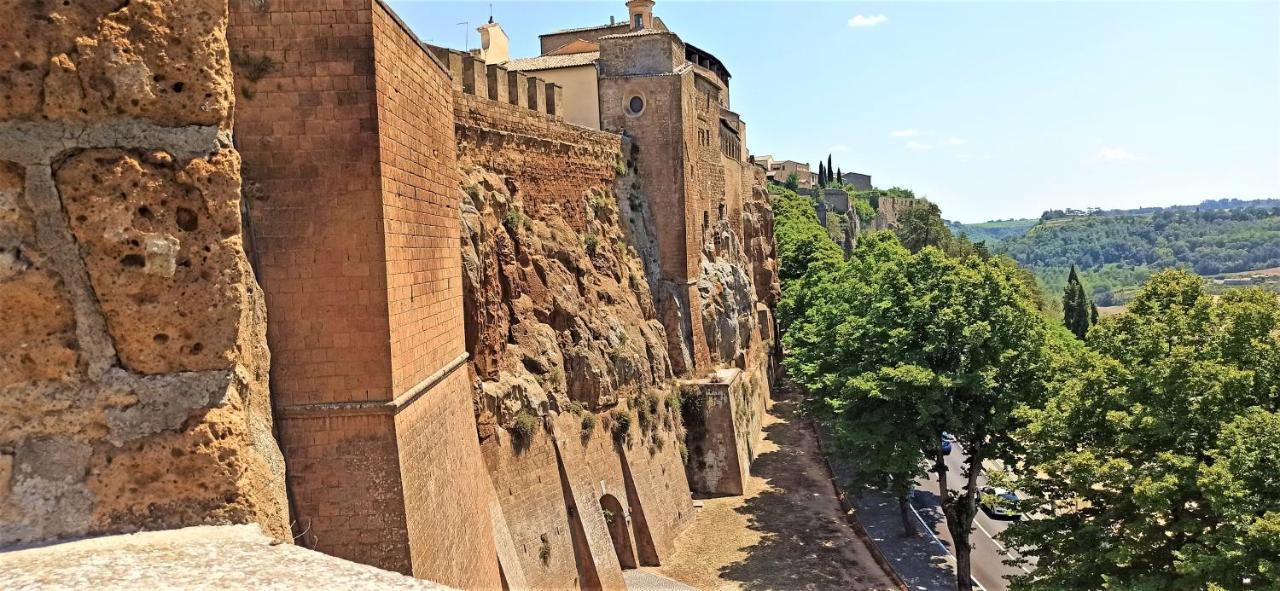 Stanza Con Bagno Privato Orvieto Centro Storico, Aria Condizionata Netflix Vicino Al Pozzo Della Cava-Affittacamere "Carvajal Rooms" Exterior foto